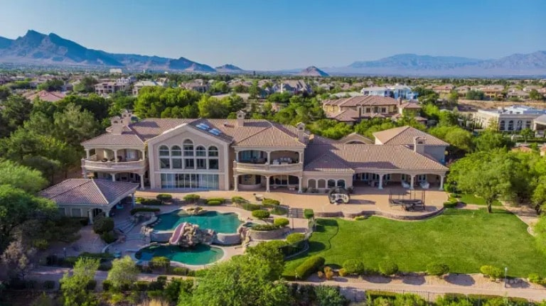 Paula Abdul once lived in mansion at Red Rock Country Club in Las Vegas